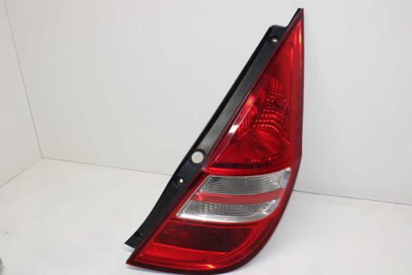 FEU ARRIERE DROIT HYUNDAI - Vue 1